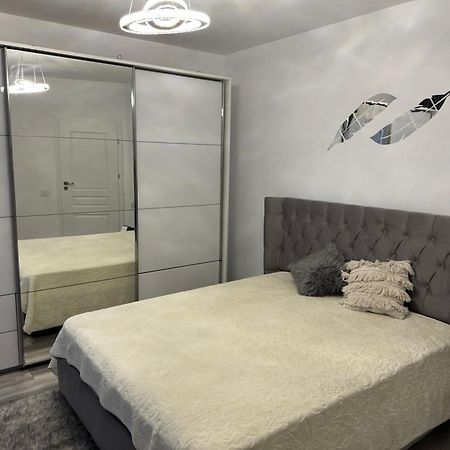 Magnific Leilighet Oradea Eksteriør bilde